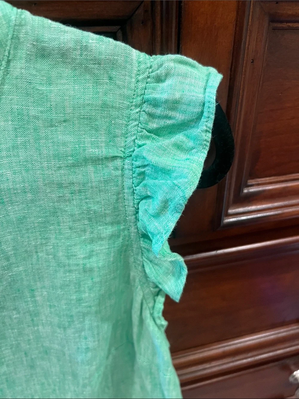 Light Green Button-Front Ruffle Sleeve Top - Picture 3 of 4